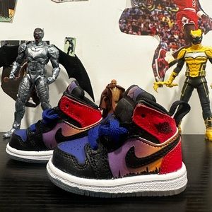 Jordan 1 Mid SS "Skyline" Toddler Kids' Shoe Size 2C NWOB